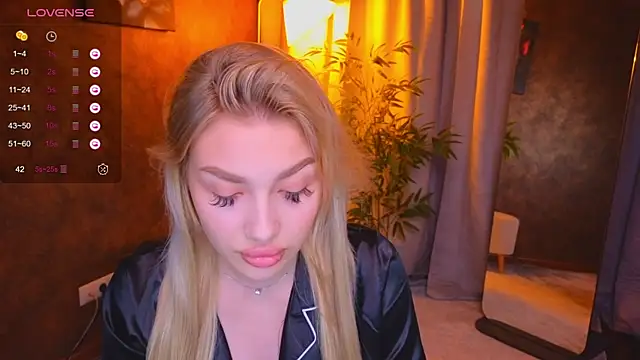 Ella Milla online show from January 27, 2025, 8:51 am