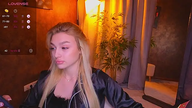 Ella Milla online show from January 27, 2025, 12:26 pm