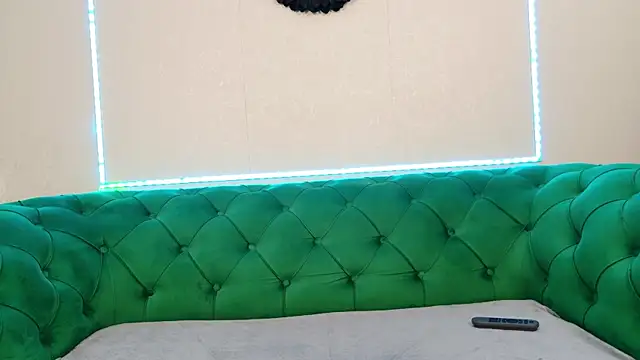 IvanaCharm online show from June 26, 2026, 3:34 am