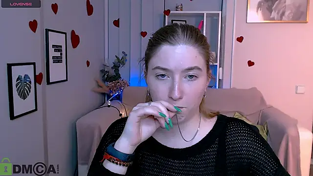 daisy candy online show from March 2, 2025, 9:08 pm