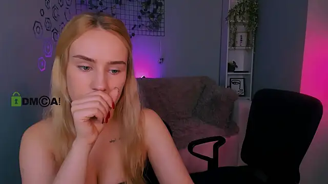 daisy candy online show from October 4, 2025, 7:15 pm