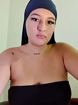 Celeste camila18 online show from September 15, 2025, 10:32 pm