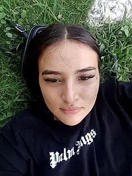 Celeste camila18 online show from March 1, 2026, 7:47 pm