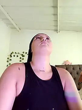 Celeste camila18 online show from October 13, 2025, 4:41 pm