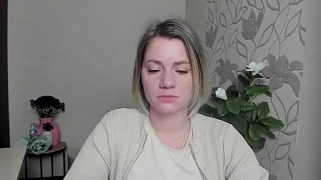 MariaSttone online show from March 17, 2025, 10:19 pm