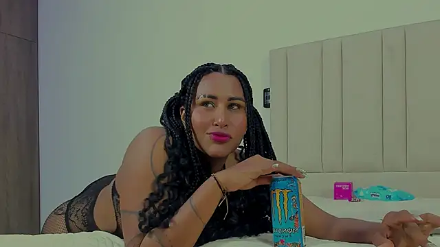 StormyButty18 online show from October 27, 2025, 3:40 am