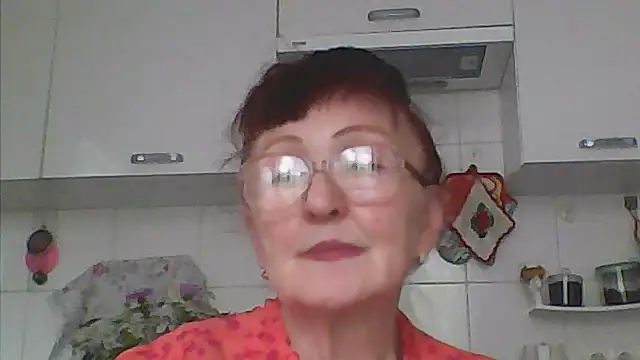 Snapshot of TanyaSweet634 chatting on May 27, 2026, 5:15 am TanyaSweet634 online show from May 27, 2026, 5:15 am