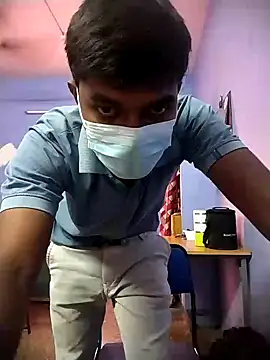 Tamilandteluguboy14 online show from December 9, 2024, 5:51 am