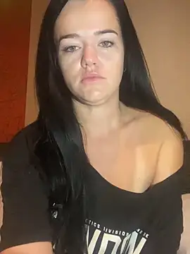 English-Chloe96 online show from January 16, 2026, 4:49 am