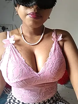 sandy naughty online show from September 17, 2025, 8:38 am