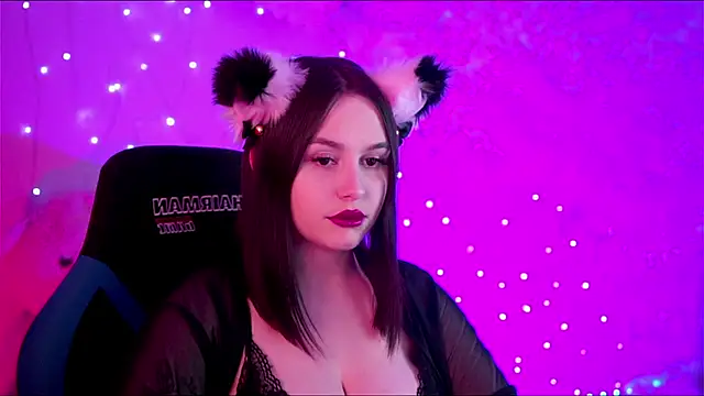 SerenaFerrera online show from December 4, 2024, 7:39 pm