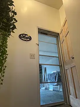 Snapshot of EllaSnow chatting on March 15, 2026, 3:41 pm EllaSnow online show from March 15, 2026, 3:41 pm