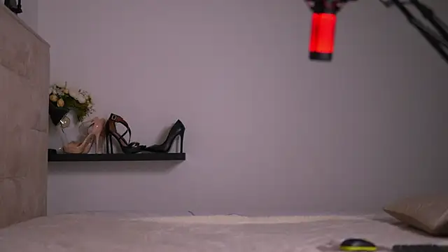 Snapshot of Mila_May_ chatting on January 24, 2025, 3:22 am Mila May online show from January 24, 2025, 3:22 am