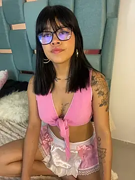 honeyy mia online show from February 9, 2025, 2:28 am