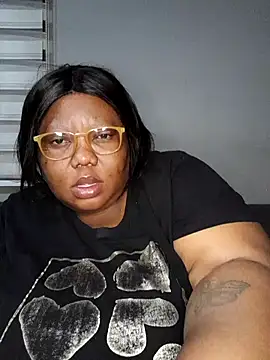 Snapshot of DAIRYBELLELIZxx chatting on August 6, 2026, 3:23 am DAIRYBELLELIZxx online show from August 6, 2026, 3:23 am