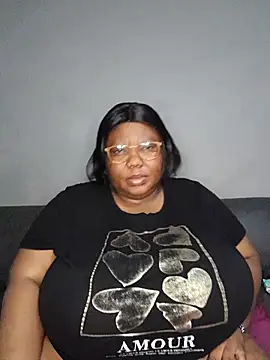 Snapshot of DAIRYBELLELIZxx chatting on July 26, 2026, 3:24 am DAIRYBELLELIZxx online show from July 26, 2026, 3:24 am