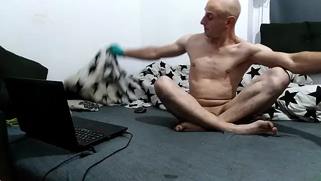 Bdsmslavebi online show from November 8, 2025, 3:21 am