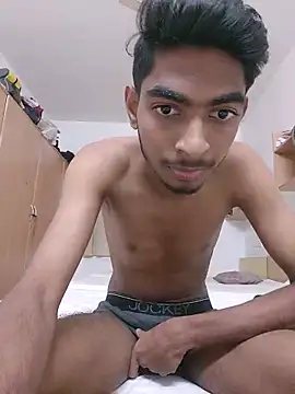 Snapshot of biggboyzz chatting on December 20, 2025, 8:44 pm biggboyzz online show from December 20, 2025, 8:44 pm