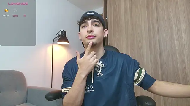 zenn rush1 online show from February 17, 2025, 1:33 pm