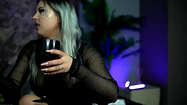 AudreySosa online show from November 12, 2025, 11:52 pm