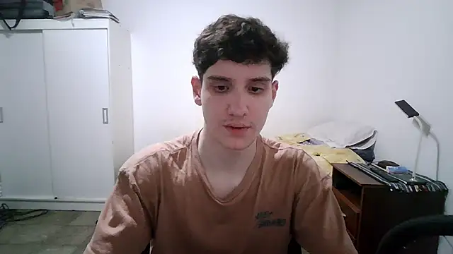Spicylemon01 online show from May 13, 2026, 4:52 am