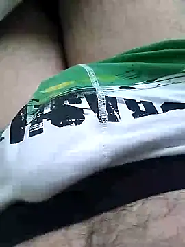 Snapshot of momoh chatting on February 14, 2025, 1:40 pm momoh online show from February 14, 2025, 1:40 pm