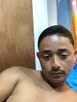 Snapshot of isacalejandroo chatting on February 14, 2025, 7:44 pm isacalejandroo online show from February 14, 2025, 7:44 pm