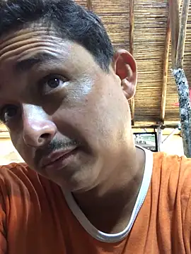 Snapshot of isacalejandroo chatting on March 17, 2025, 8:40 pm isacalejandroo online show from March 17, 2025, 8:40 pm