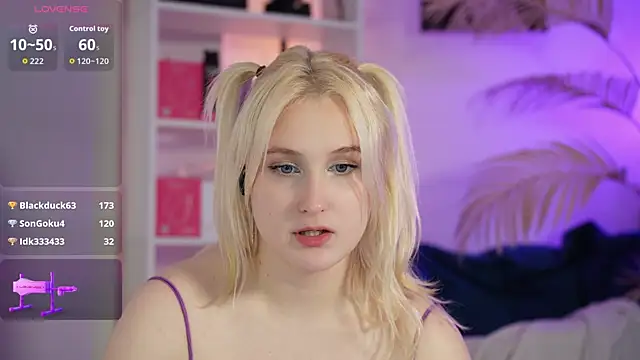 tiffannyjons online show from July 28, 2026, 8:52 pm