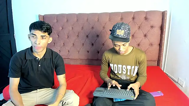 boys yourparty online show from October 10, 2025, 1:12 pm