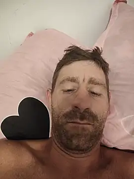 benalexa1992 online show from August 6, 2026, 12:16 am