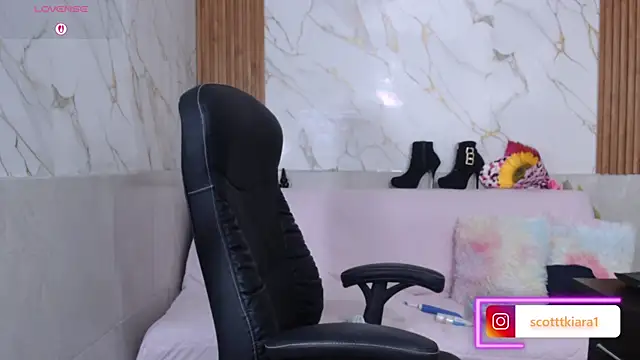 Snapshot of kiara_scottt chatting on June 27, 2026, 12:22 pm kiara scottt online show from June 27, 2026, 12:22 pm