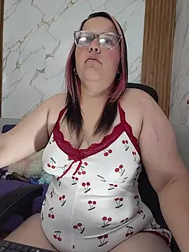 Snapshot of kiara_scottt chatting on July 26, 2026, 8:32 am kiara scottt online show from July 26, 2026, 8:32 am