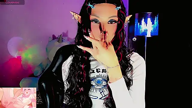 dollswit01 online show from April 1, 2026, 2:46 am