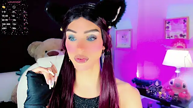 Snapshot of dollswit01 chatting on February 8, 2025, 2:26 am dollswit01 online show from February 8, 2025, 2:26 am