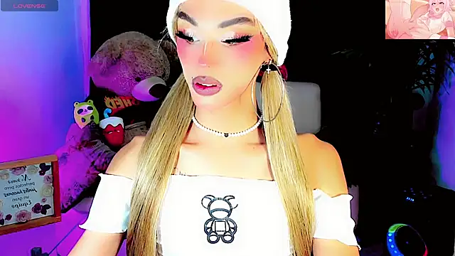 Snapshot of dollswit01 chatting on November 15, 2025, 8:57 pm dollswit01 online show from November 15, 2025, 8:57 pm