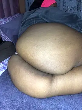 Sexyass242 online show from May 27, 2026, 5:53 pm