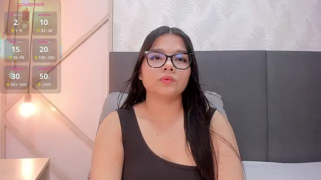 SophieHarris  online show from June 9, 2026, 6:53 pm