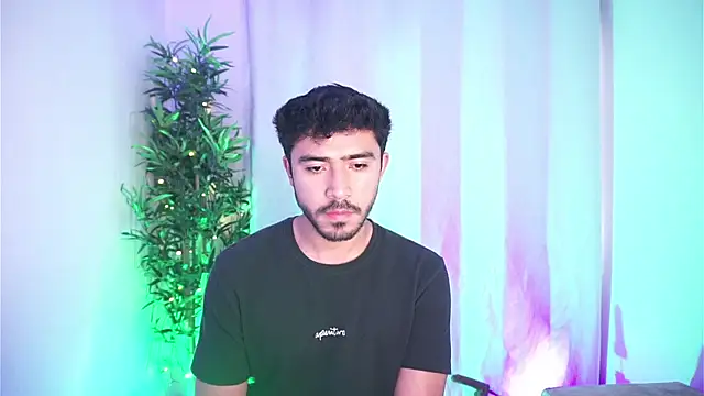 dam0n fr0st online show from June 24, 2026, 8:28 pm