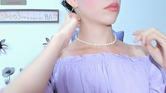 AnneGagner online show from December 29, 2024, 8:26 pm