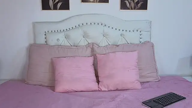 AnneGagner online show from September 14, 2025, 6:52 pm