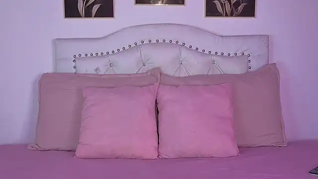 AnneGagner online show from September 20, 2025, 11:54 pm