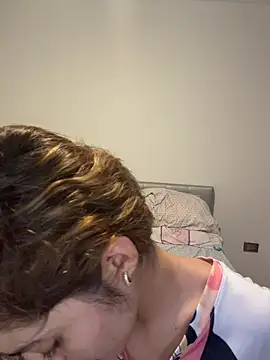 annieesweett online show from June 28, 2026, 4:08 am