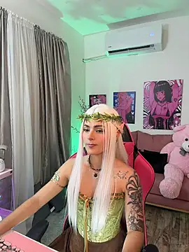 annieesweett online show from June 30, 2026, 9:48 pm