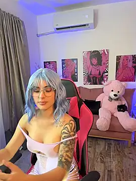 annieesweett online show from July 2, 2026, 3:23 am