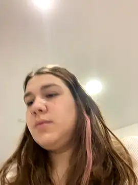 SuzieMurray online show from November 7, 2025, 9:47 am