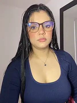 kimberlyhills1 online show from October 17, 2025, 7:37 pm