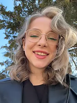 Snapshot of CaseyStar chatting on March 8, 2025, 9:28 am CaseyStar online show from March 8, 2025, 9:28 am