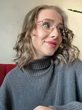 Snapshot of CaseyStar chatting on February 14, 2025, 9:45 am CaseyStar online show from February 14, 2025, 9:45 am