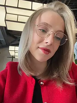 Snapshot of CaseyStar chatting on February 21, 2025, 9:24 am CaseyStar online show from February 21, 2025, 9:24 am